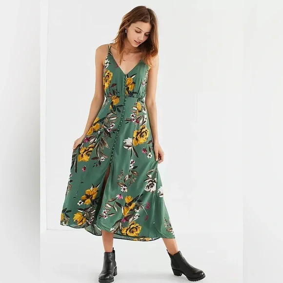 green emerald velvet dress Ayana Dress Small